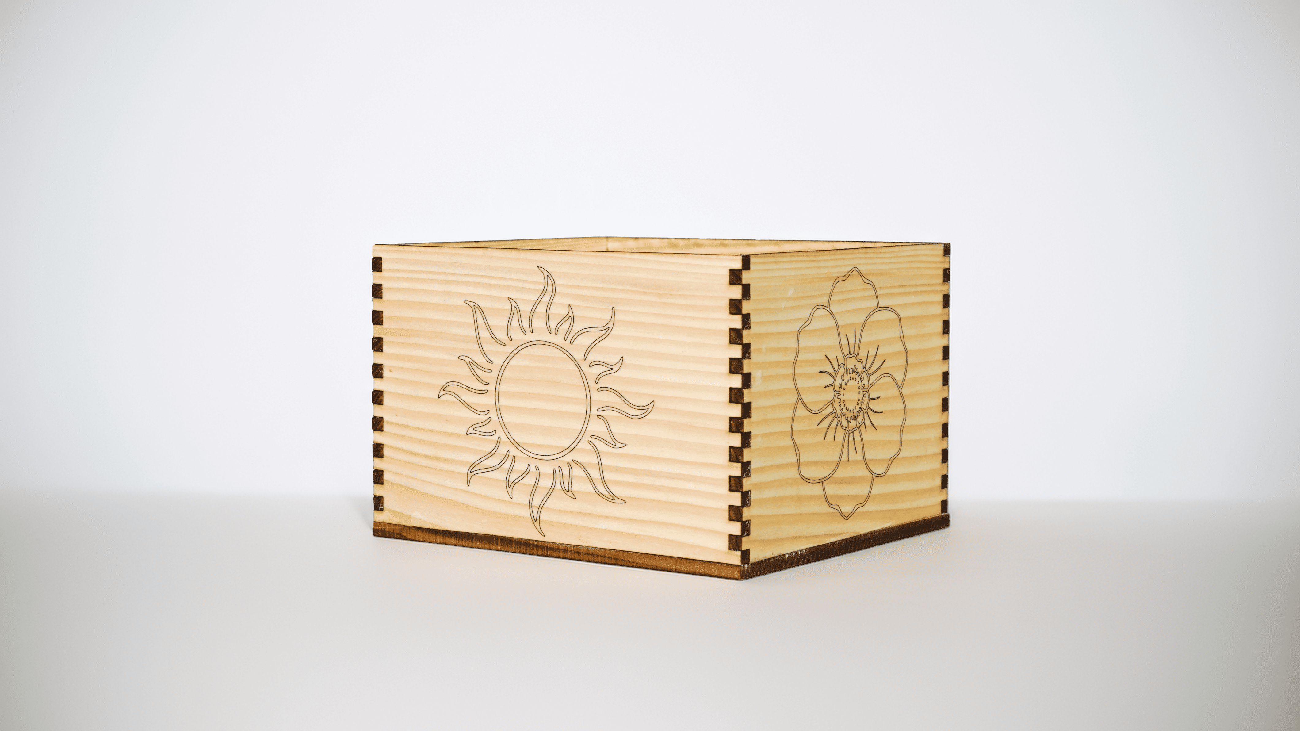 Boîte de rangement en bois